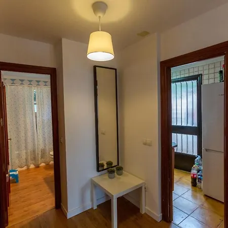 Bonito Chalet En La Cala Con Gran Jardin Privado